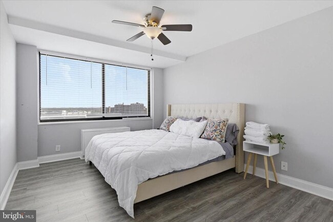 Building Photo - 301 N Beauregard St