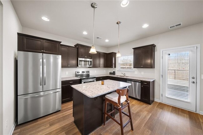 Building Photo - 5337 Burrus Ln