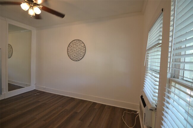 Building Photo - 1517 Bonnie Brae St