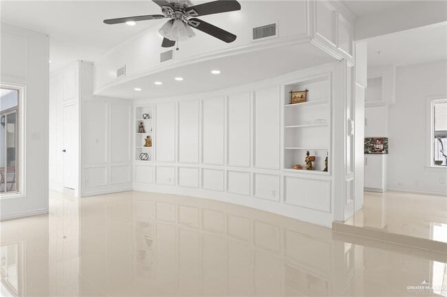 Building Photo - 23 N 2nd St