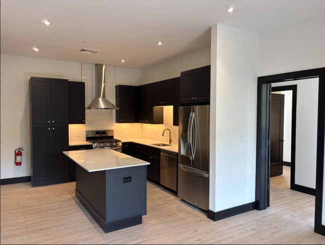 Building Photo - 41 Larry Holmes Dr