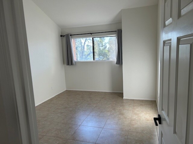 Building Photo - 7510 E Thomas Rd