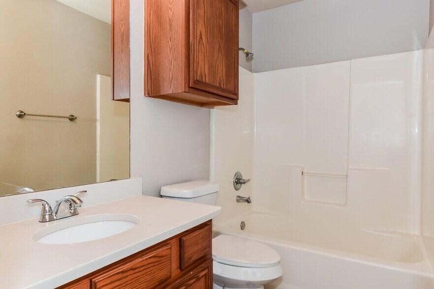 Building Photo - 133 Pinion Ln