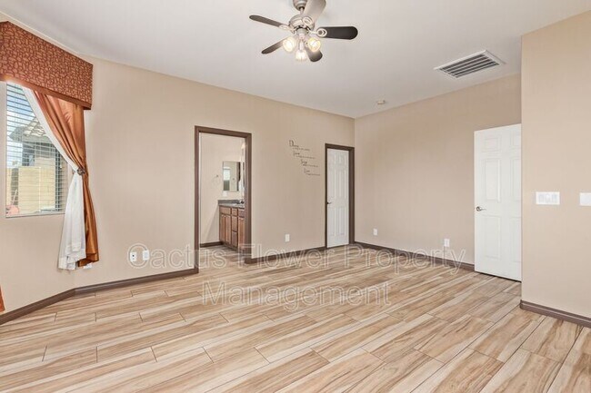 Building Photo - 2624 W Beautiful Ln