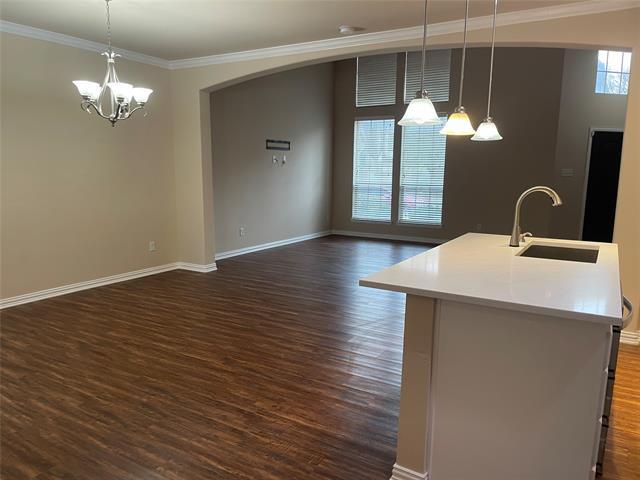 Building Photo - 4936 Empire Way