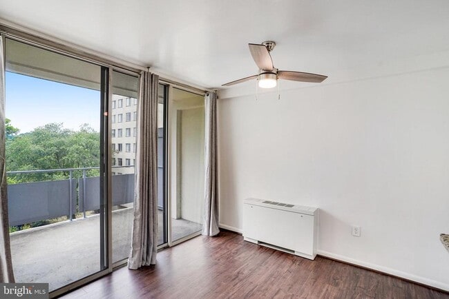 Building Photo - 6621 Wakefield Dr