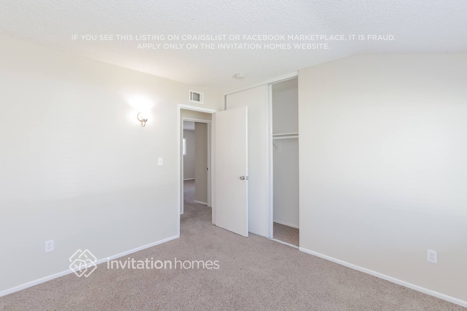 Building Photo - 2619 W Maple St