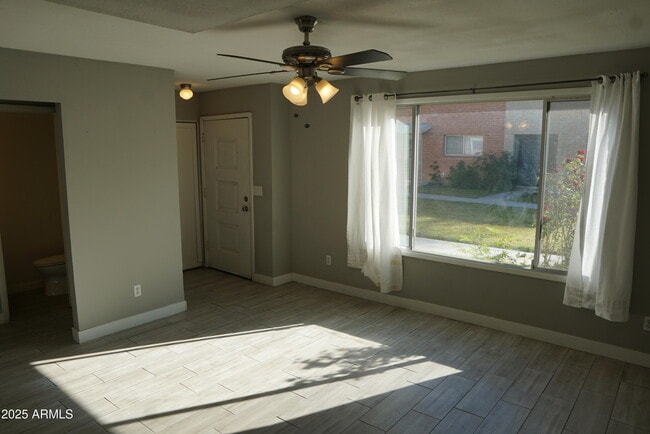 Building Photo - 4501 S Mill Ave