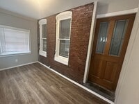 Building Photo - 386 N Charlotte St