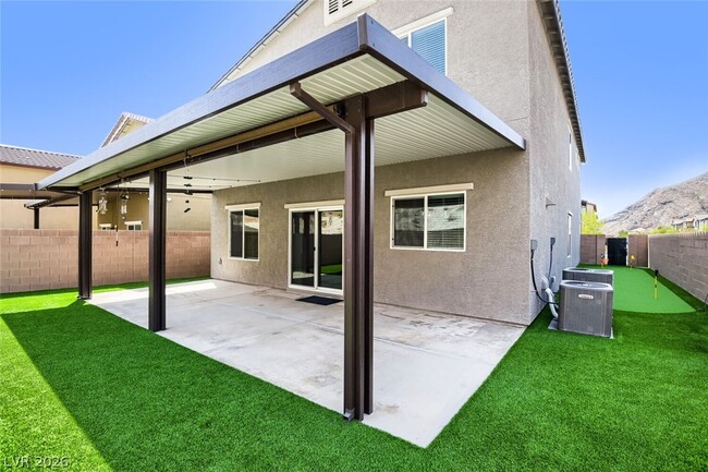Building Photo - 10790 Wild Parsley Ave