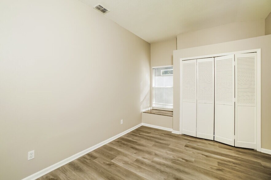 Building Photo - 10415 Copperwood Dr