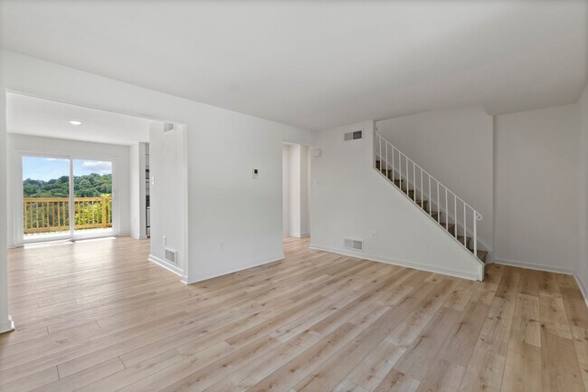Building Photo - AVAILABLE NOW! Check out this BEATIFULLY RENOVATED 2-bedroom townhome in North Versailles!