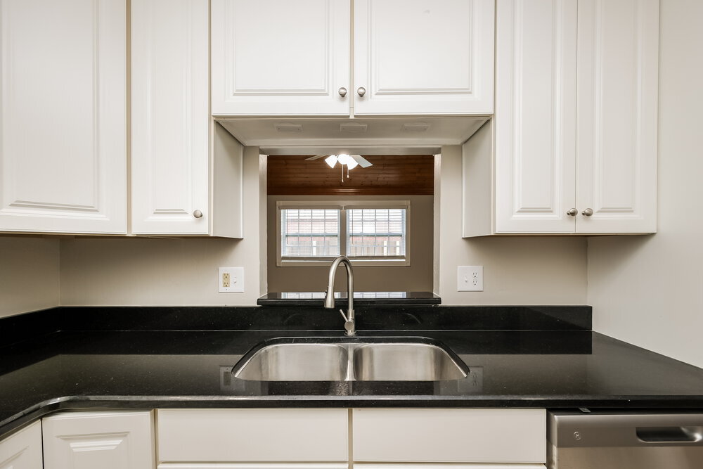 Building Photo - 104 1st St Ct