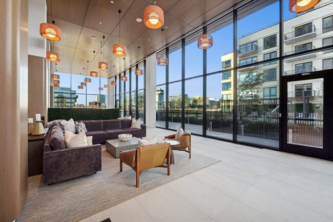 Building Photo - 18 Dock Apartments