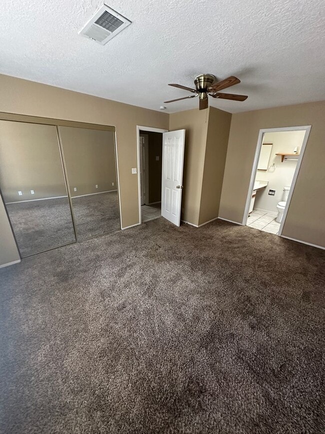 Building Photo - 1665 Perma Dr NE