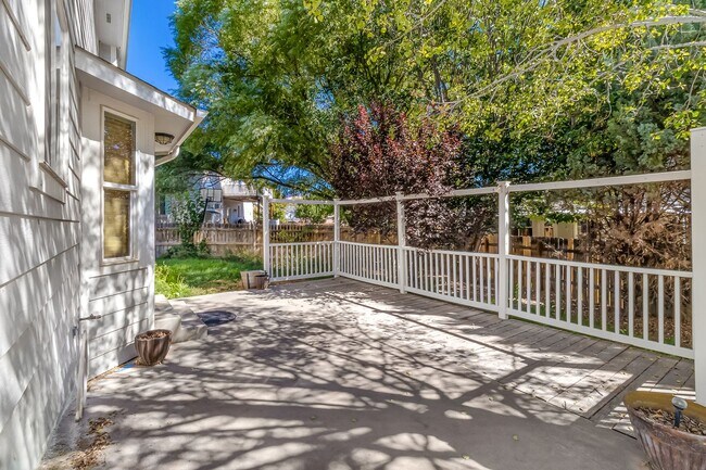 Building Photo - 638 1/2 Brooks Ct