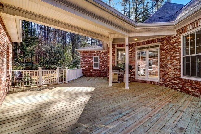 Building Photo - 344 Lost Creek Dr NW