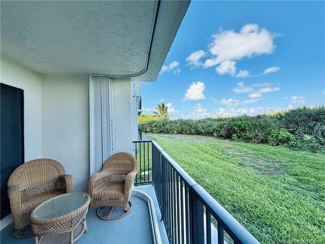 Building Photo - 9400 S Ocean Dr