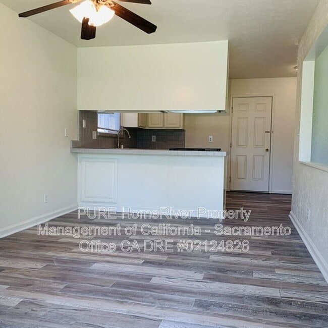 Building Photo - 5320 Andrea Blvd