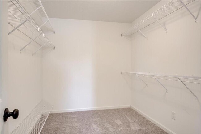 Building Photo - 4507 Raleigh Dr