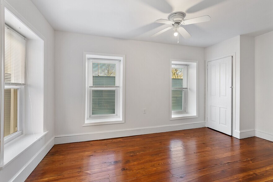 Building Photo - 4215 Boone St