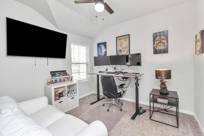 Building Photo - 6842 Scarlet Sagebrush St