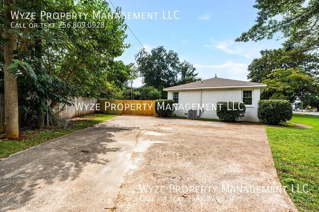 Building Photo - 503 Bob Wallace Ave SW