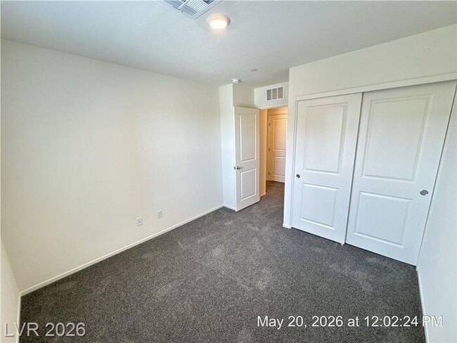 Building Photo - Beautiful Townhome with Quartz Counters & Private Setting in Southwest Las Vegas