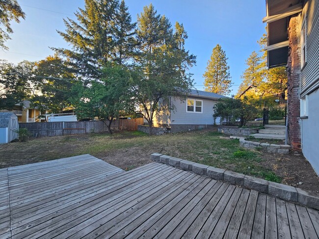 Building Photo - Beautiful Home on South Hill