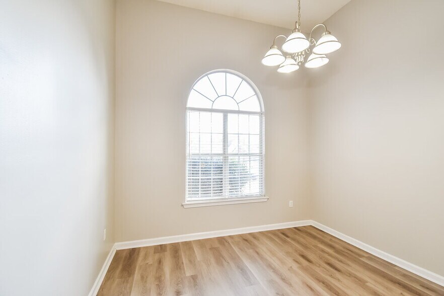 Building Photo - 7730 Shadow Fork Ln