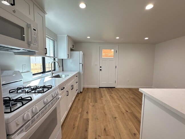 Building Photo - North Grover Beach | Fully Renovated + Huge Yard!