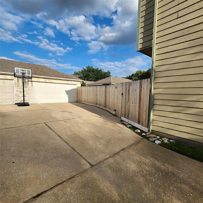 Building Photo - 29714 Parliament Hills Dr