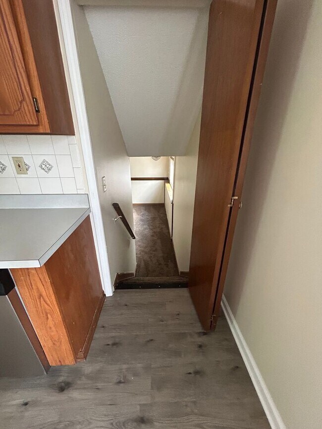 Building Photo - Three Bedroom Split-Level near Easton   **WESTERVILLE SCHOOLS**