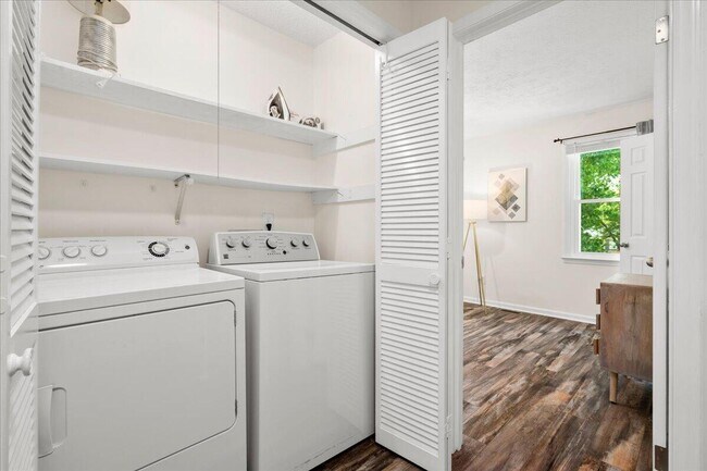 Building Photo - 771 Spring Meadows Dr