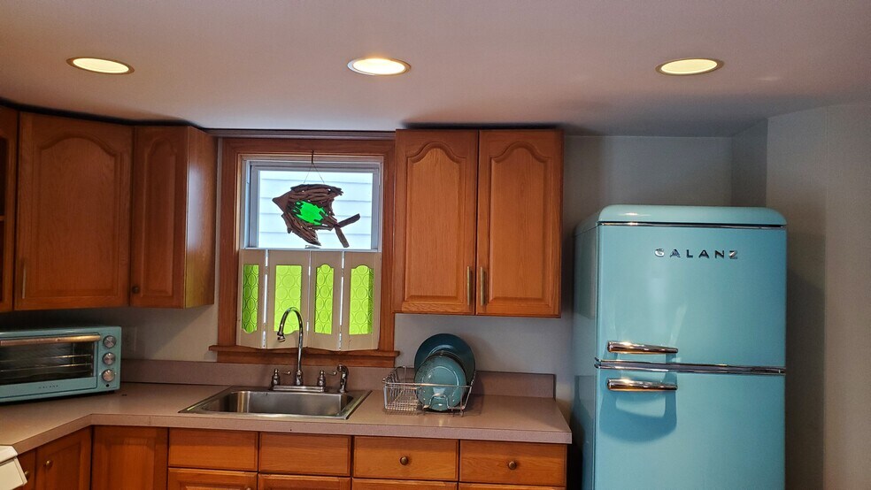 kitchen - 436 Revere St