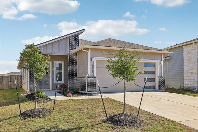 Building Photo - 523 Millbrook Blvd