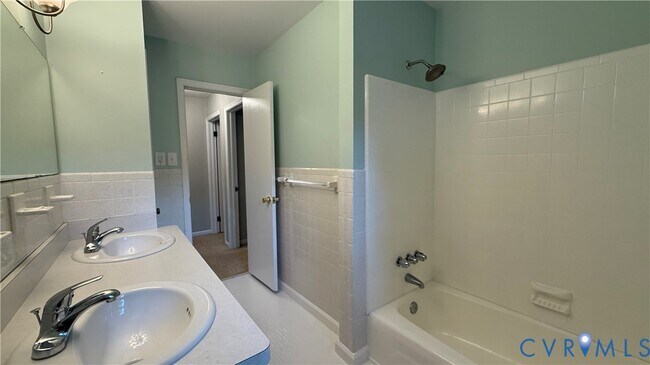 Building Photo - 1612 Delma Dr