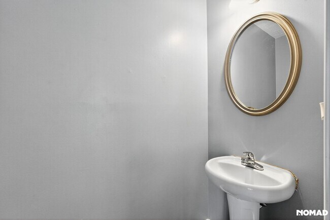 Building Photo - Charming 3BR House in Union City