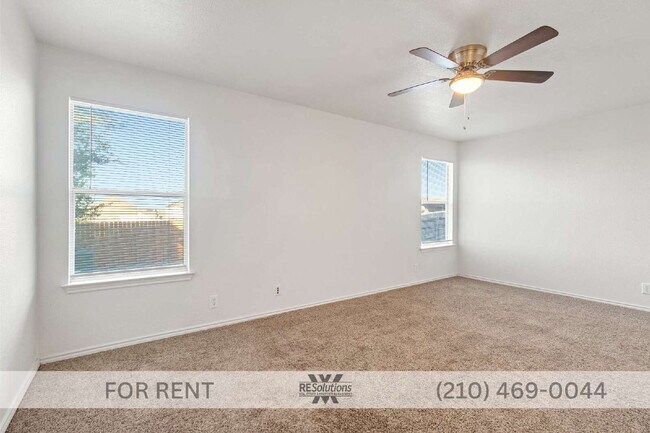 Building Photo - "Charming 3-Bedroom Home with 2 Full Baths and 1,754 Sq Ft of Comfort in Converse, TX!"