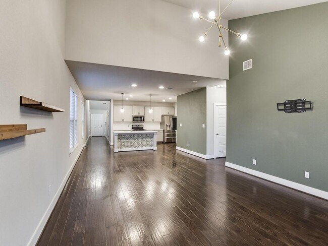Building Photo - 5826 Aviano Rd