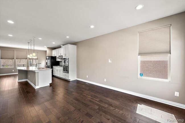 Building Photo - 2877 Hartwick Dr