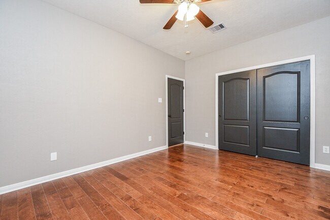 Building Photo - 15122 Heron Meadow Ln