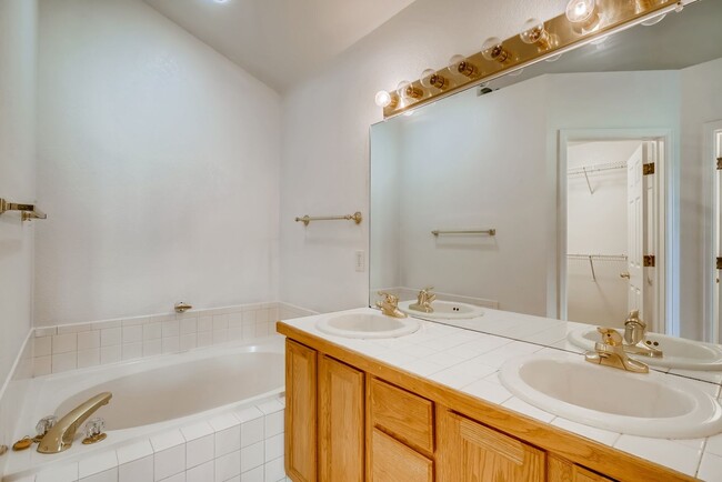 Building Photo - COMING IN MAY!!!   Huge 2BR, 2BTH Townhous...