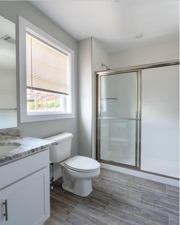 Building Photo - 33 Covington St