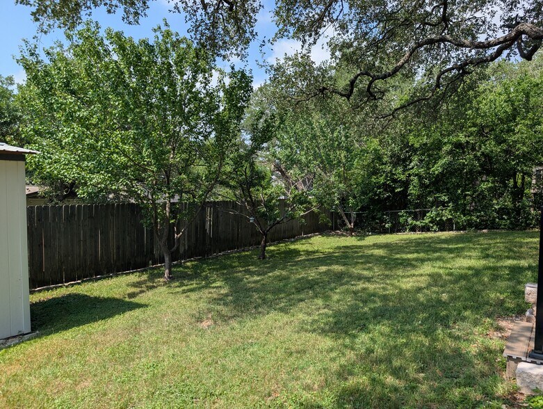 Building Photo - 8513 Bargamin Dr