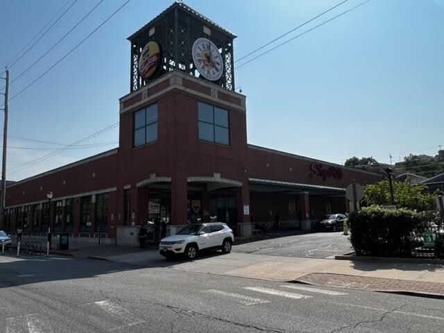 Building Photo - 800 Jackson St