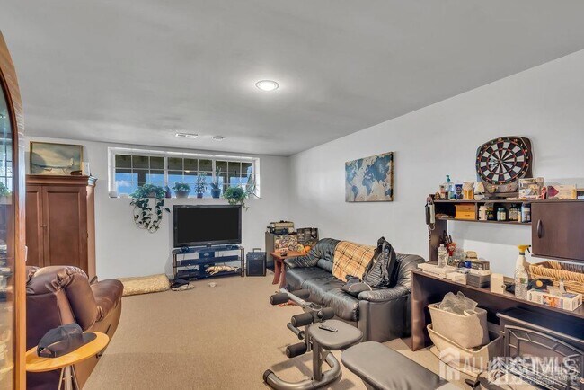 Building Photo - 38 S Shore Dr