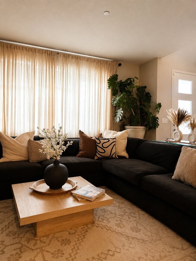 Building Photo - 1625 Rose Quartz Heights