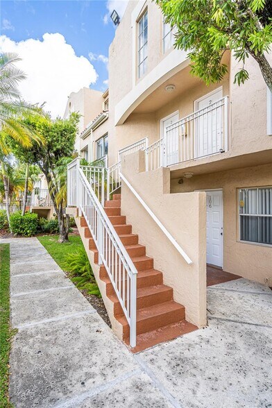 Building Photo - 8660 NW 6th Ln