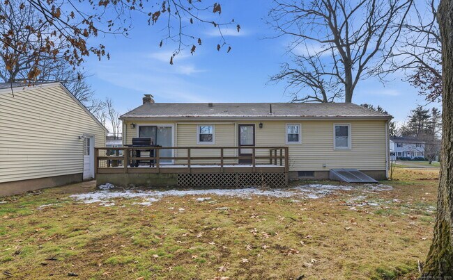 Building Photo - 269 Great Swamp Rd